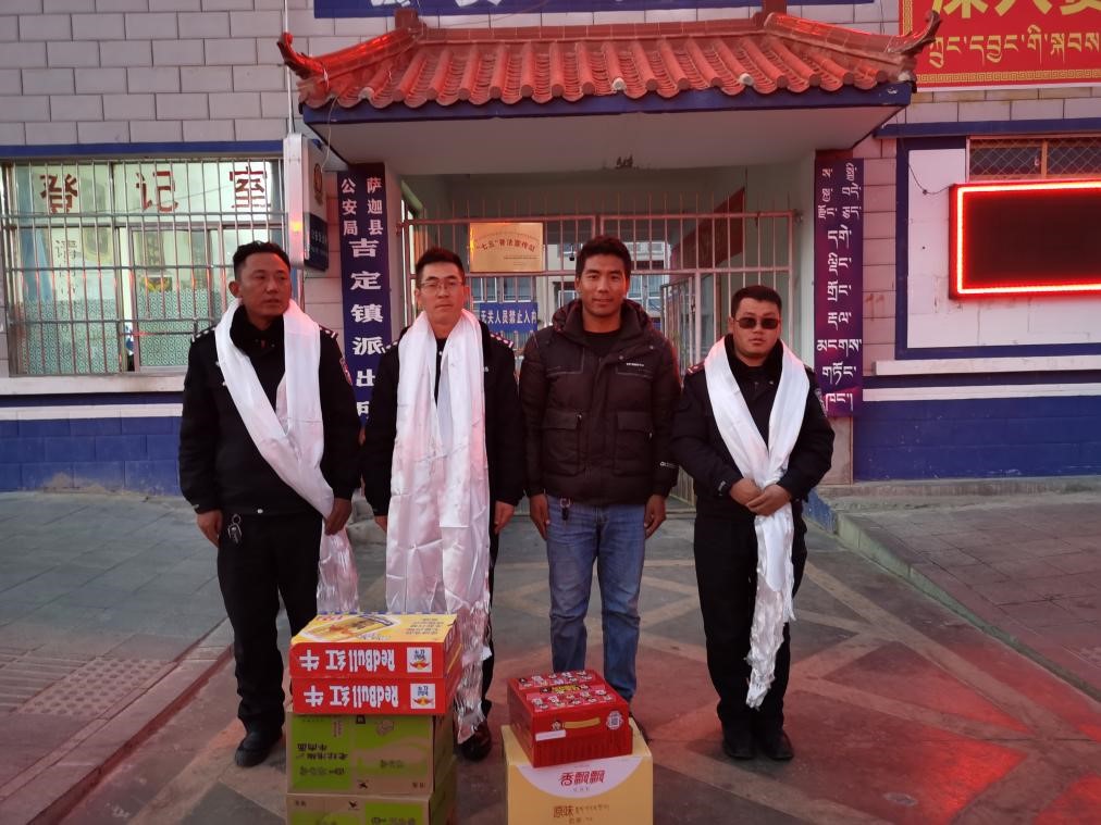 點(diǎn)贊！西藏圣凈環(huán)保服務(wù)有限公司送去的這份愛(ài)心